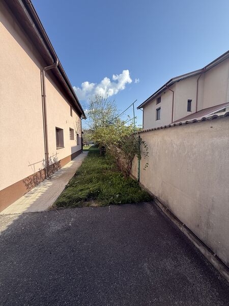 Clinceni, casa superba, curte generoasa, finalizata