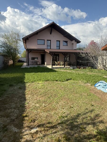 Clinceni, casa superba, curte generoasa, finalizata