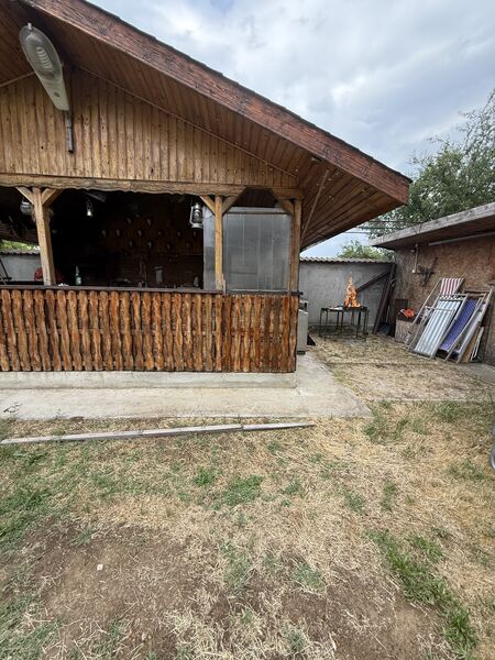 Clinceni, casa superba, curte generoasa, finalizata